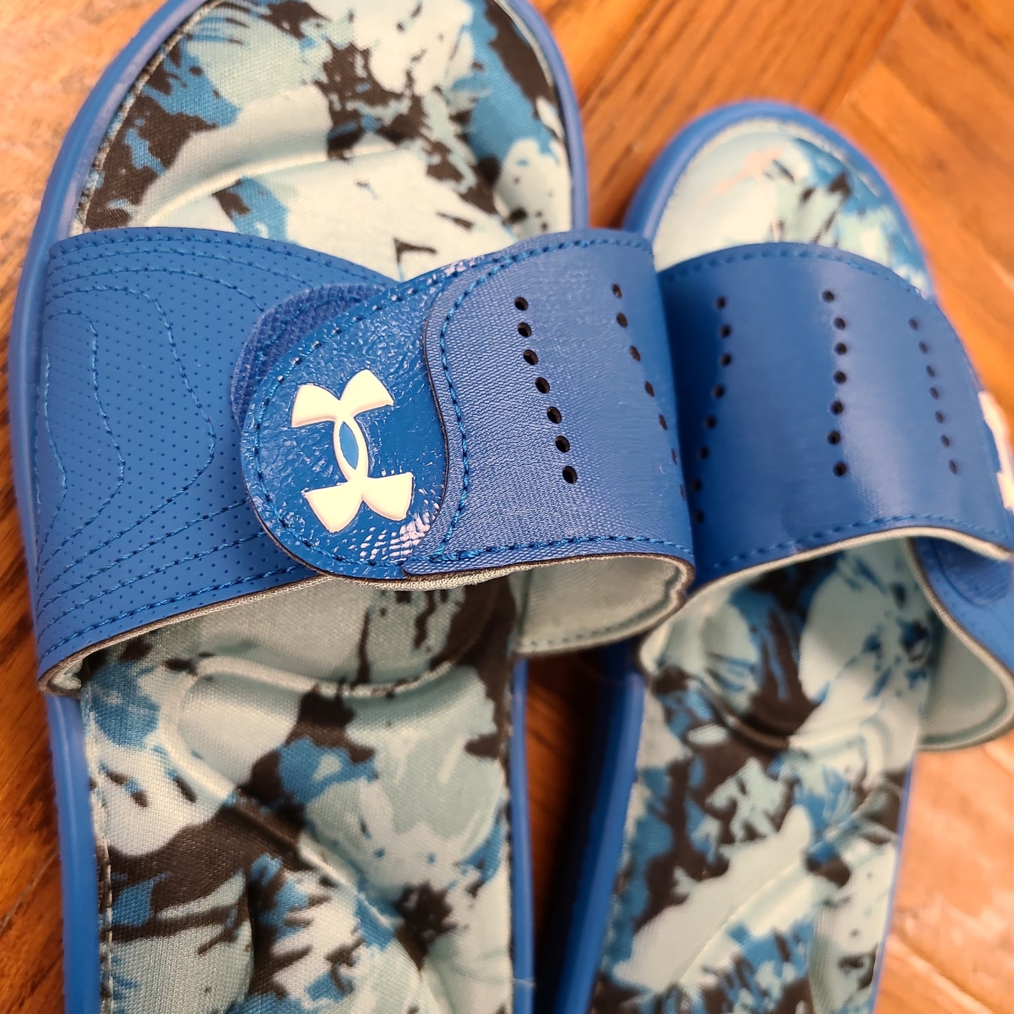 Under Armour 3023767 W Ignite VI Graphic FB 401 BLU Women's