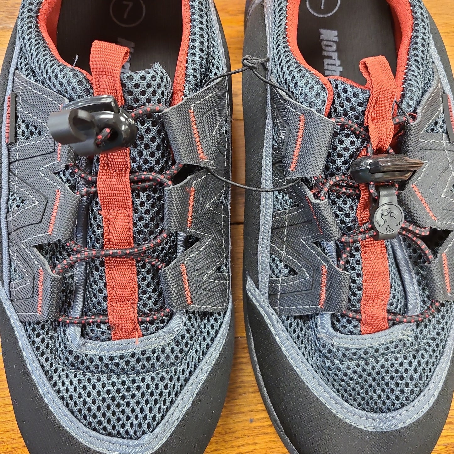 DISC/CLEARANCE Triple T Northside Mesh Water Shoe Black/Red Mens