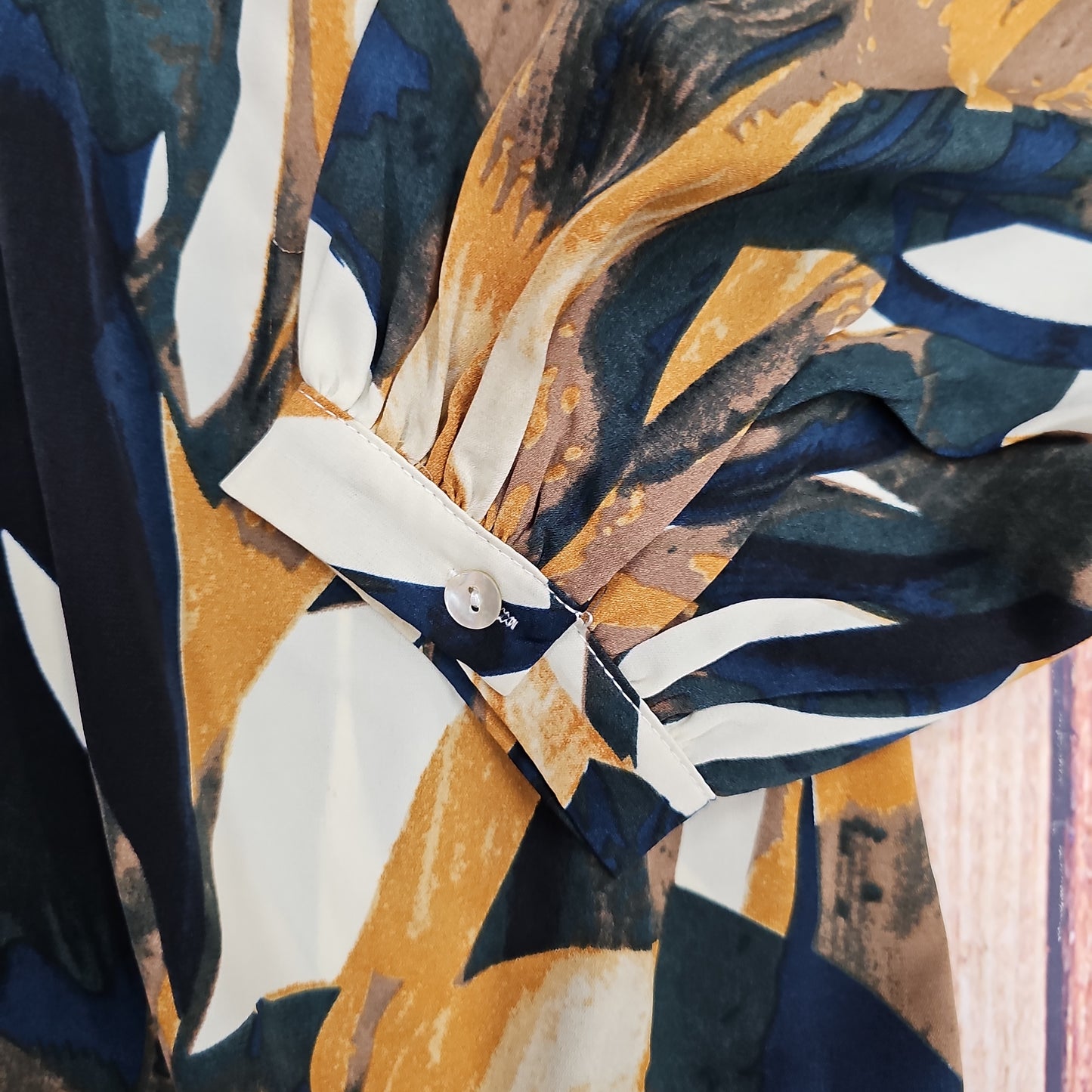 PAPILLON MULTI COLOR ABSTRAT BUTTON UP BLOUSE