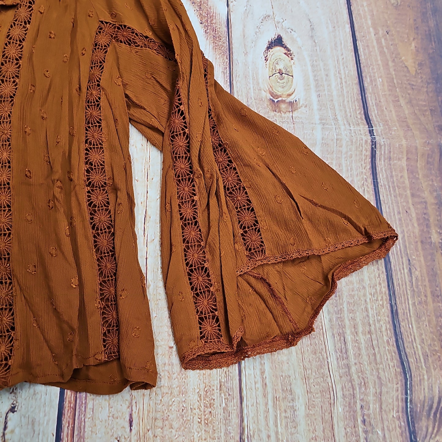 CLEARANCE ANGIE LONG SLEEVE V NECK TOP CARMEL F2846-ASIS