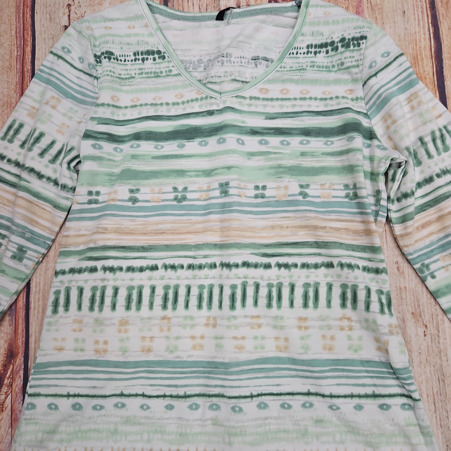 NORTH RIVER 3/4 SLEEVE BURNOUT V-NECK