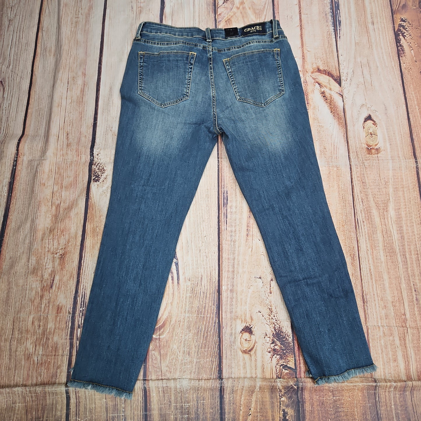 GRACE DEMIM MEDIUM WASH LIGHT DISTRESSING