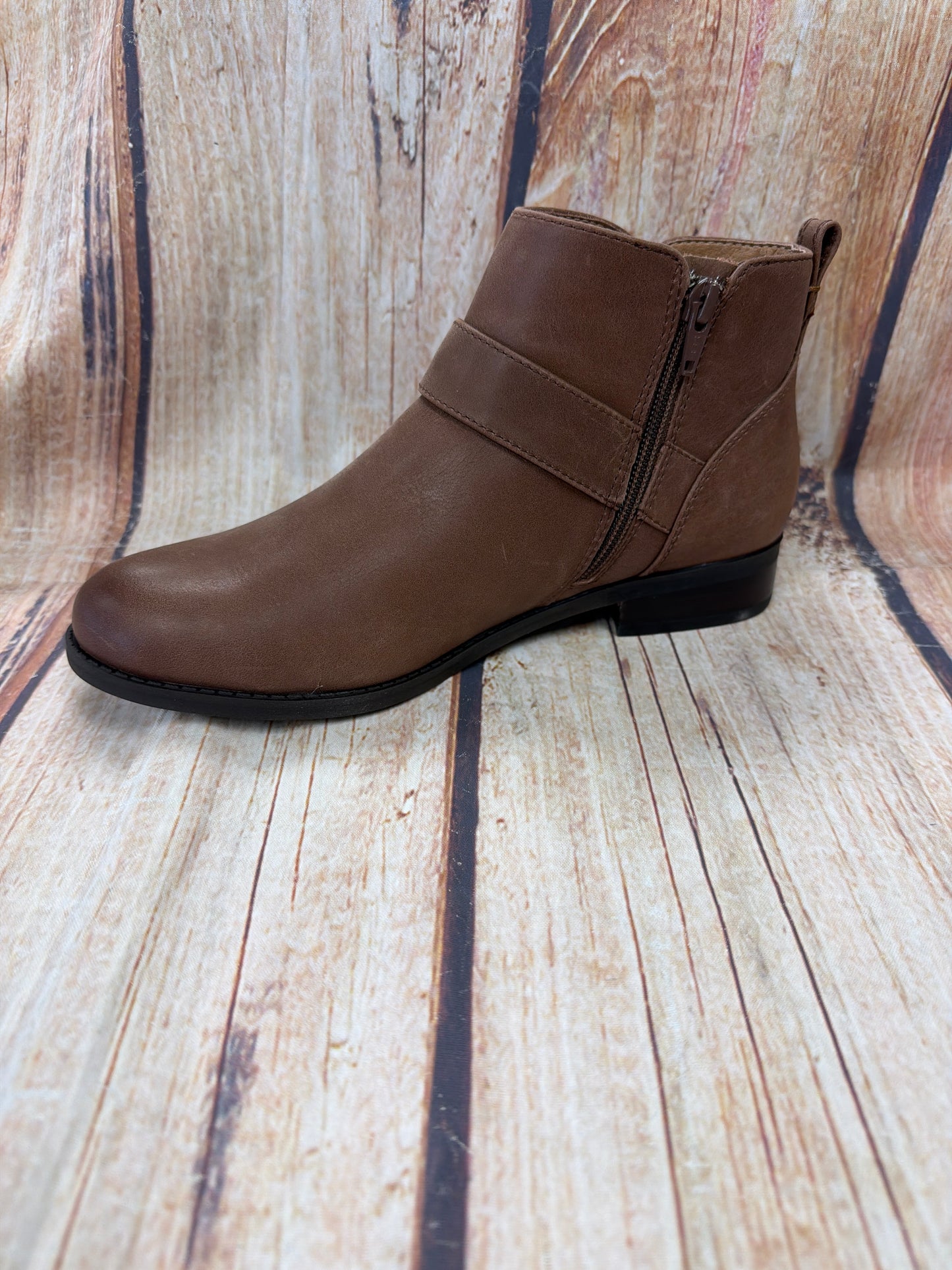 CLEARANCE Vionic Country Logan Dark Brown