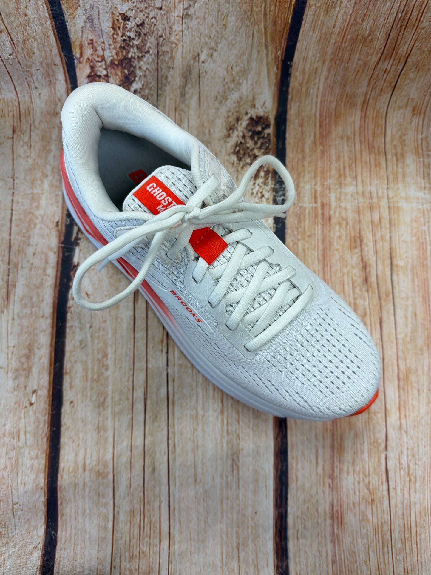 CLEARANCE Brooks 120420-174 Ghost Max 2 White/Hot Coral Womens