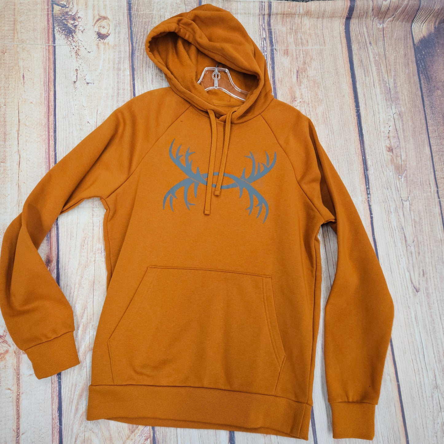 UA RIVAL FLEECE ANTLER HOODY-ORANGE 1365679