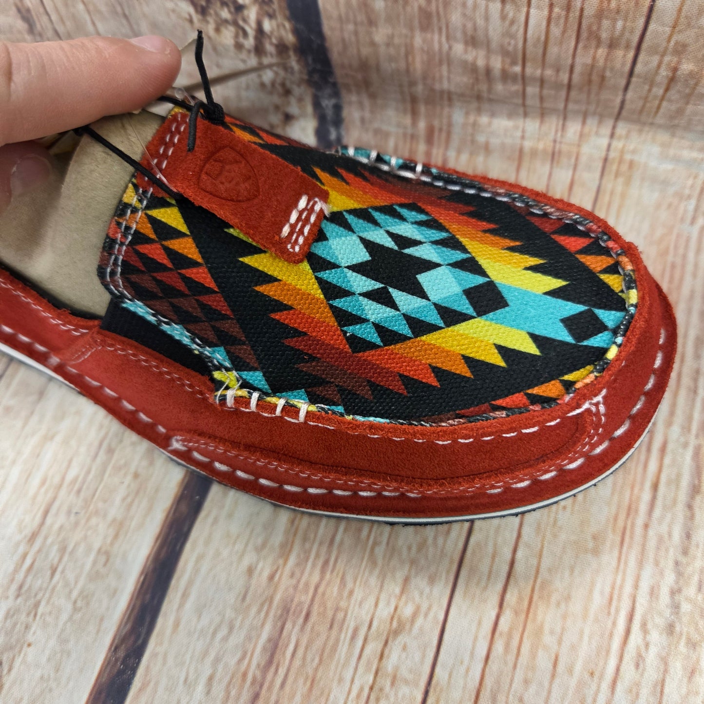 CLEARANCE Ariat 10031604 Cruiser Ruby Suede/Black Serape Women's #34