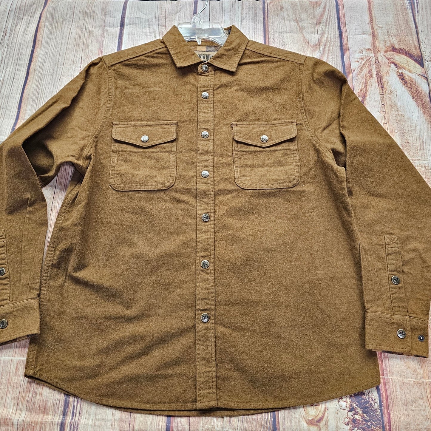 NORTH RIVER MEN'S SOLID SUEDED COTTON LONG SLEEVE BUTTON UP SHIRT NRM8057