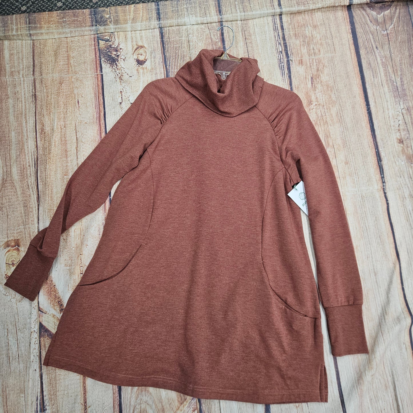 AVENTURA SALERNO TOP-MAHOGANY