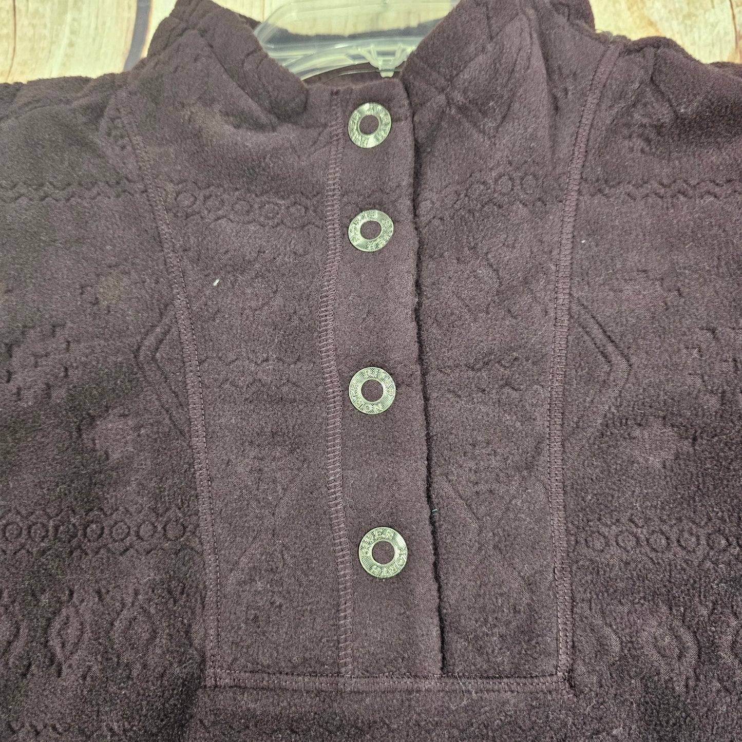 NORTH RIVER EMBOSSED FLEECE MOCK PLACKET DARK PLUM CLEARANCE