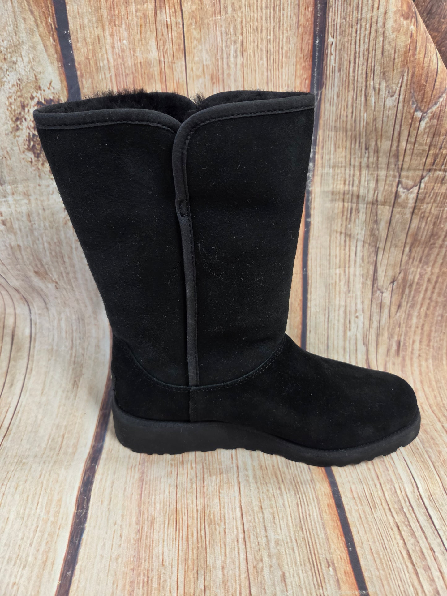 CLEARANCE UGG 1013428 M/BLK Amie Black Boot Women