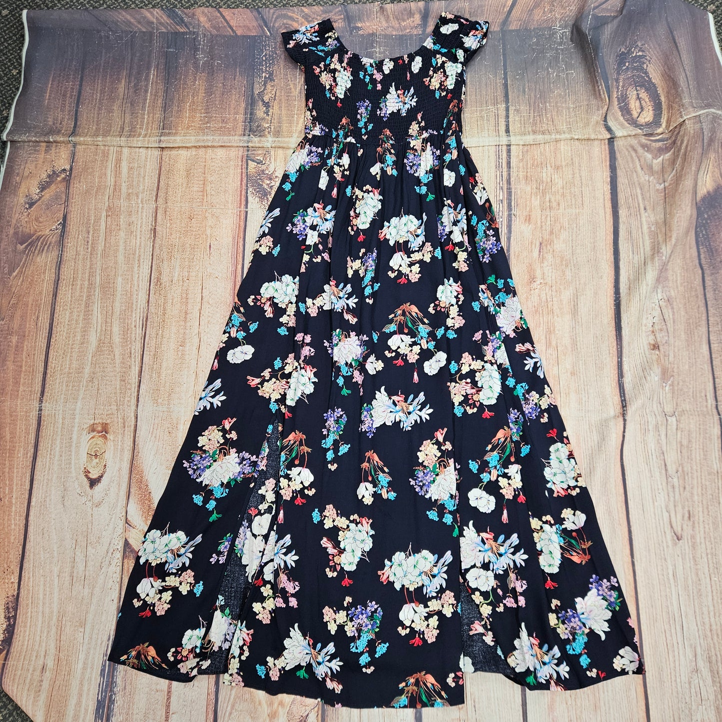 PAPILLON WOMENS FLORAL S/S SMOKED OTS MAXI W/ FRONT SLIT & POCKETS PD18522