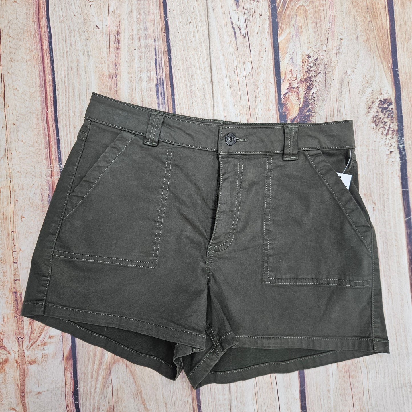 FLAG AND ANTHEM PIXLEY SHORT OLIVE SP25SH319W