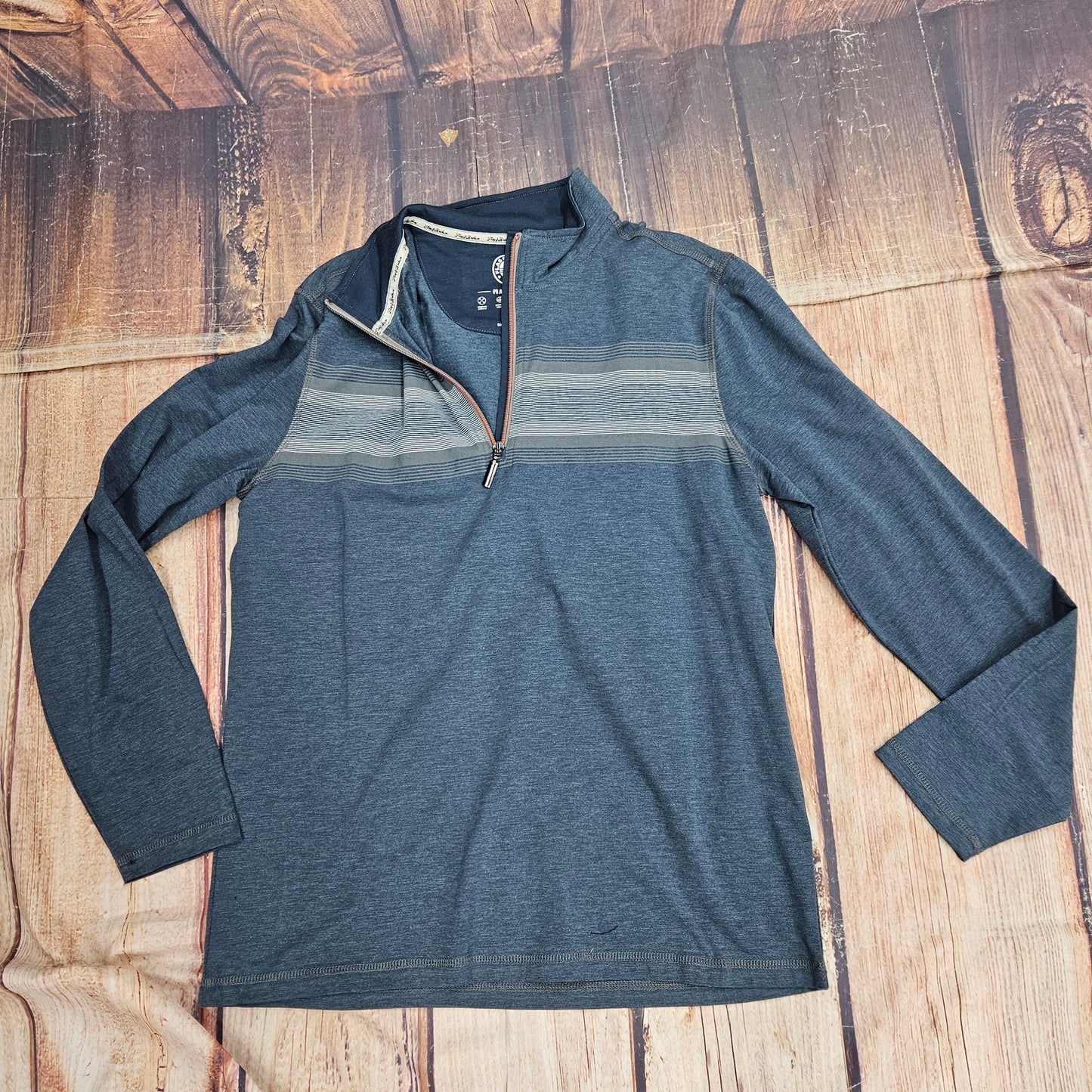 FLAG AND ANTHEM SHIELD CHEST STRIPE 1/4 ZIP