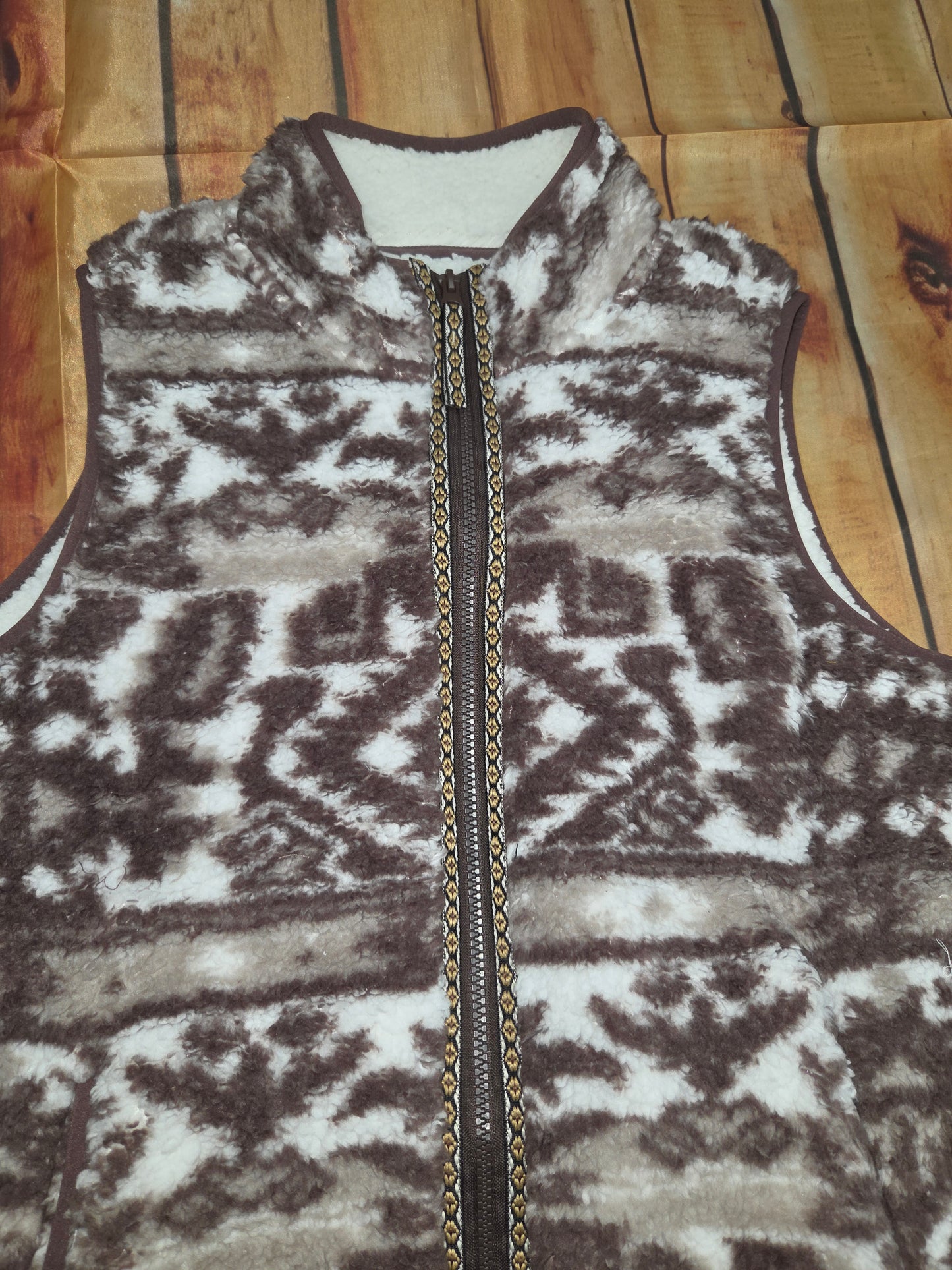 NORTH RIVER MISSIES SANTIEL SHERPA VEST PEPPERCORN NRL8110
