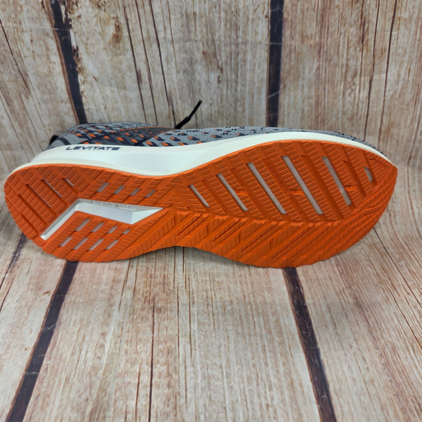CLEARANCE Brooks 110370-034 Levitate 5 Energize/Neutral Grey/Navy/Orange Men's #1