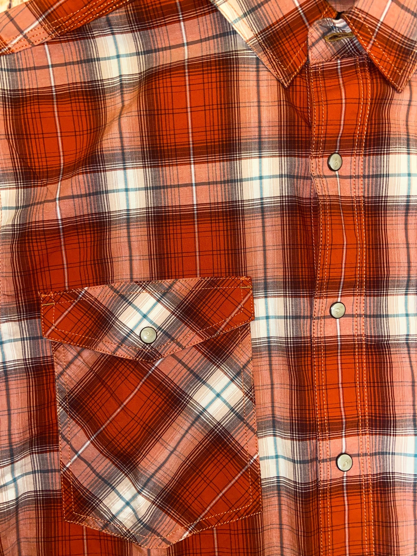 CARHARTT LIGHTWEIGHT LONG SLEEVE SNAP FRON PLAID 104912