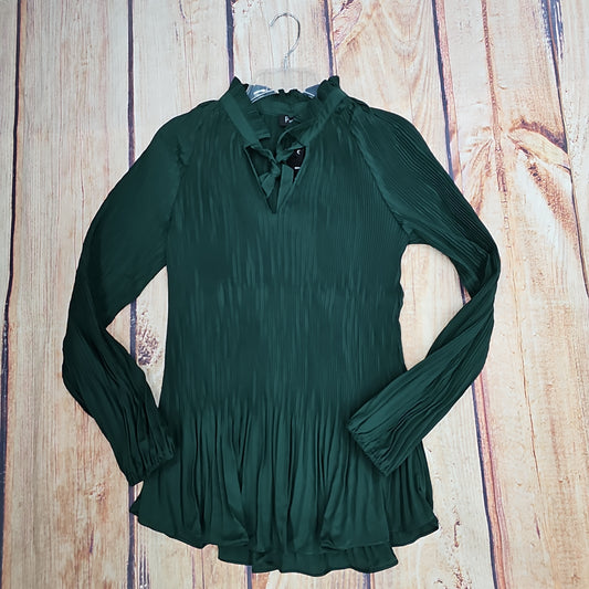 PAPILLON EMERALD PLEATED BLOUSE WITH NECK TIE