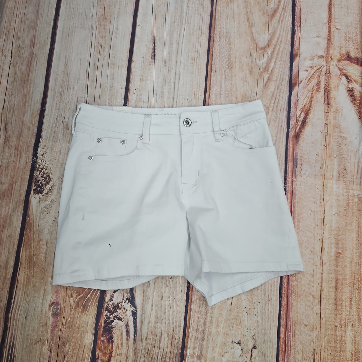 GRACE WHITE SHORTS EASY FIT EH2701