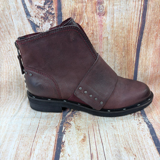 CLEARANCE OTBT Frontage Eggplant Boot