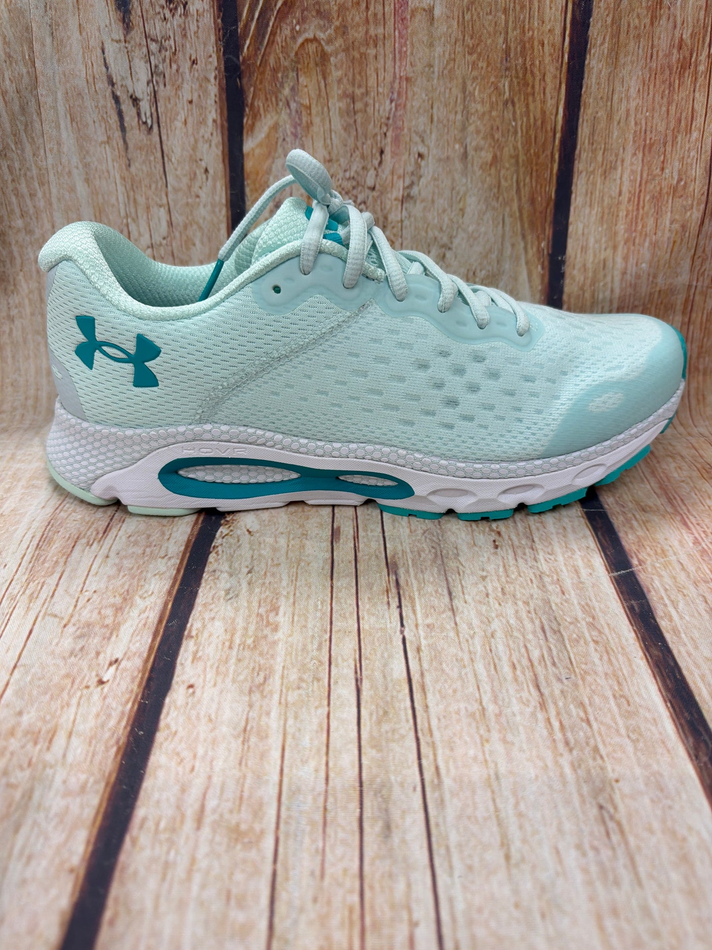 CLEARANCE Under Armour 3023556-302 HOVR™ Infinite 3 Mint Green Women