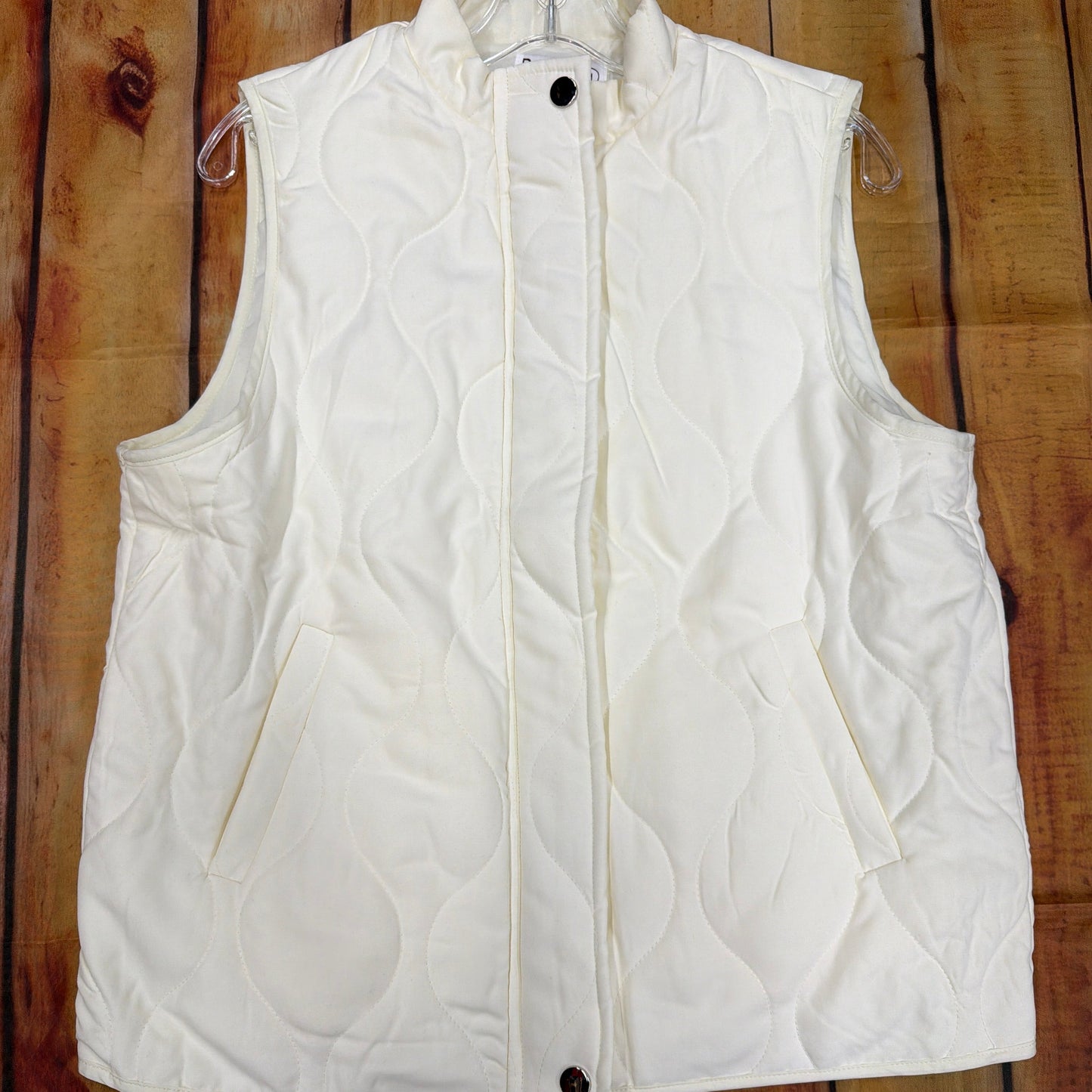 PAPILLON WOMENS QUILED ZIP VEST CREAM W/ POCKETS JT2170