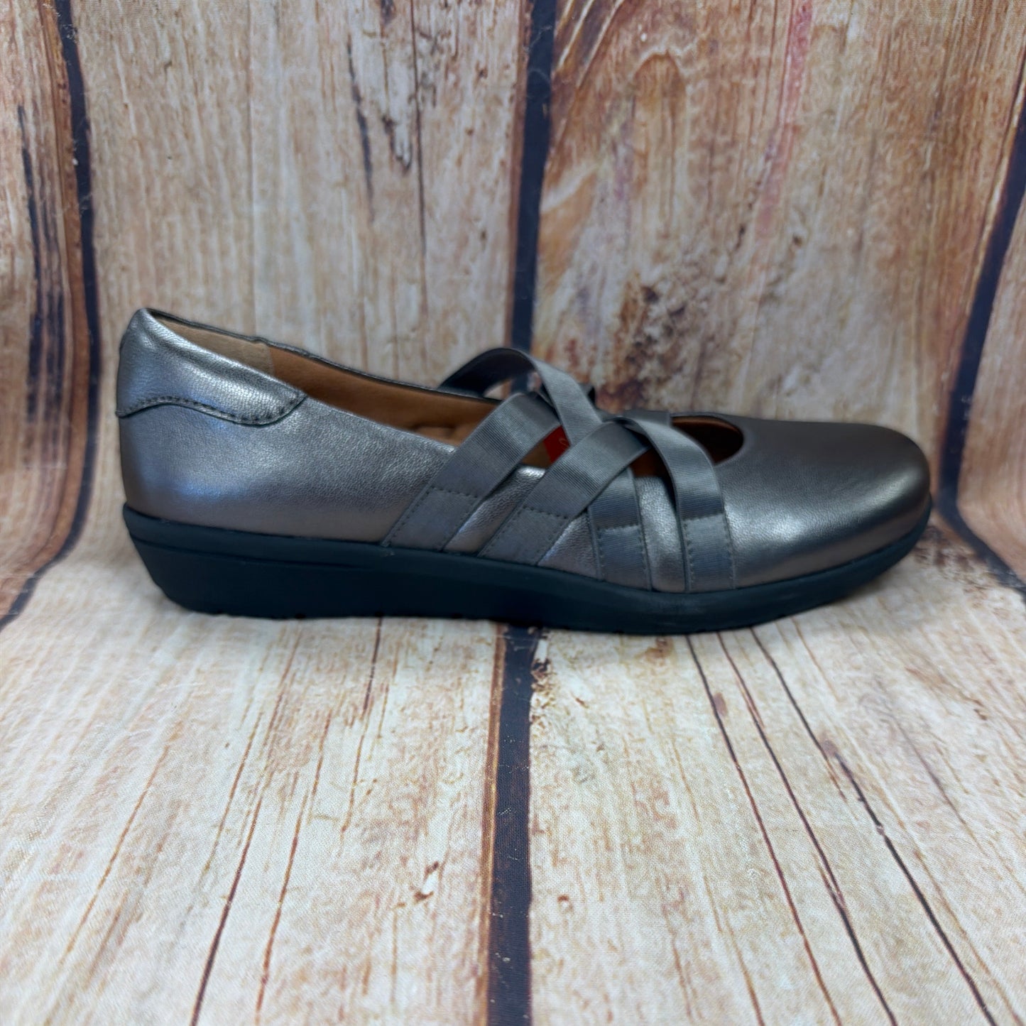 CLEARANCE Vionic Magnolia Serenity Metallic Silver #34