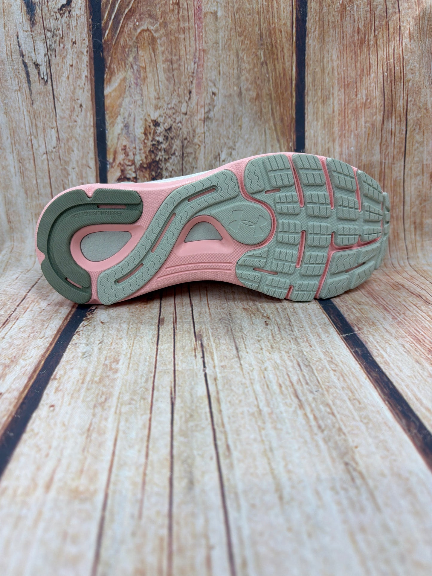 CLEARANCE Under Armour 3026128-103 W HOVR Sonic 6 Women