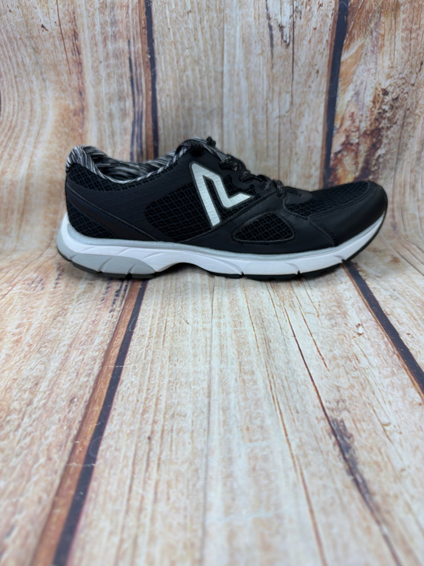 CLEARANCE Vionic Drift 335 Satima Black