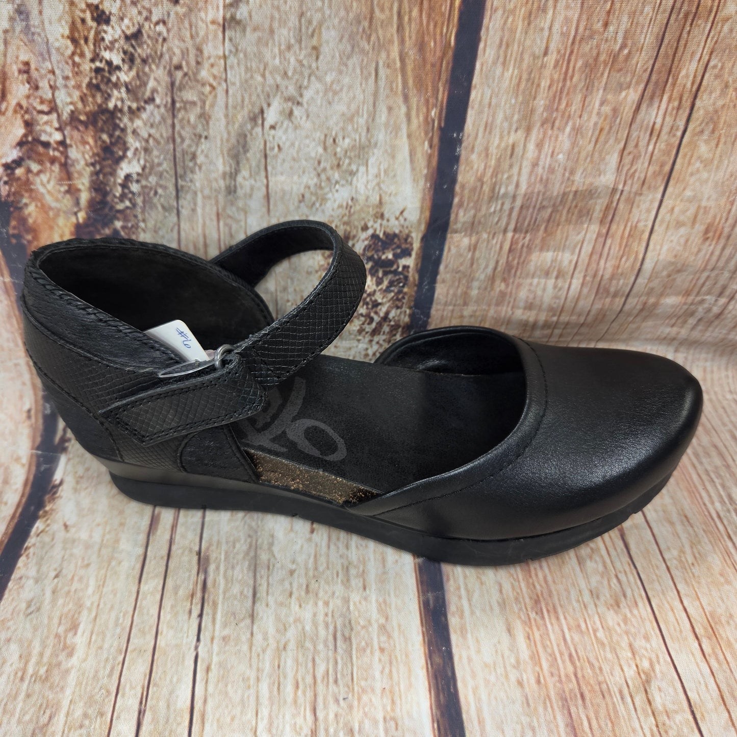 CLEARANCE OTBT Companion Mary Jane Wedge Black #6