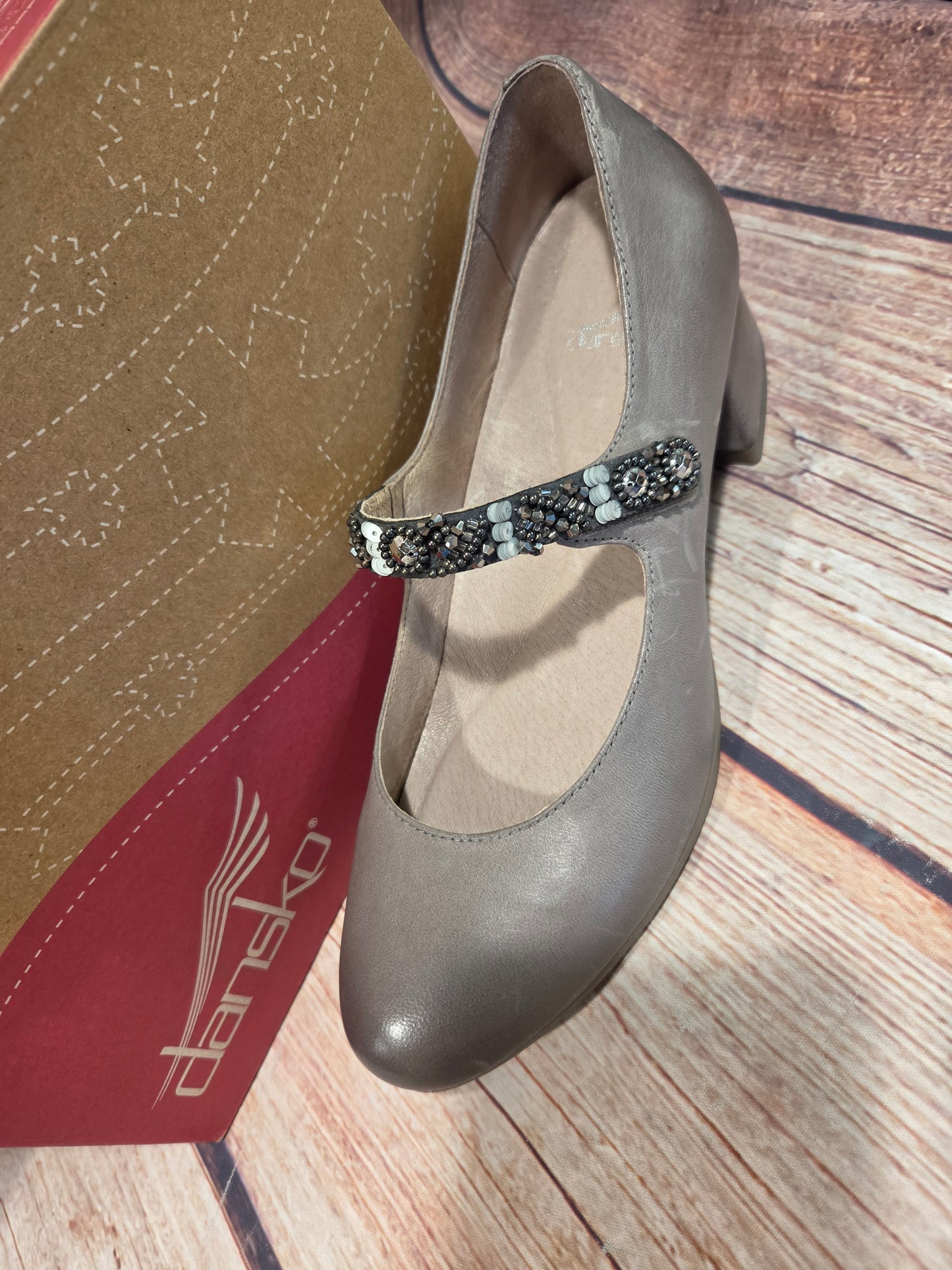 CLEARANCE DANSKO PEARLINA BURNISHED TAUPE NUBUCK MARY JANE