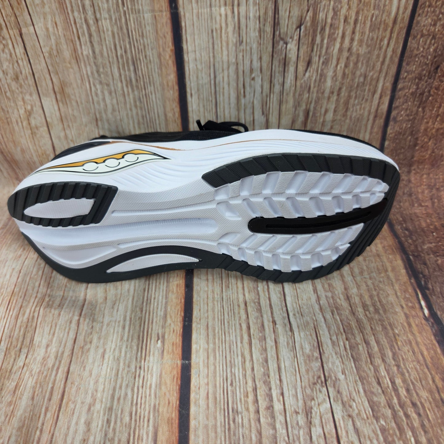 CLEARANCE Saucony S10813-10 Endorphin Shift 3 Black/Goldstruck Women's #24