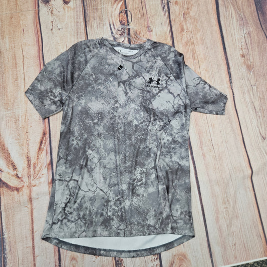 UA FREEDOM TECH CAMO SS GRY-1382938