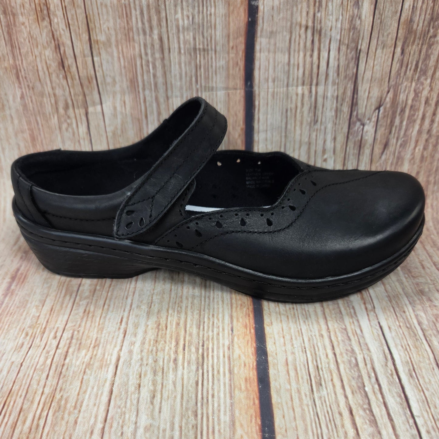 CLEARANCE Klogs 0381 Bryn Mary Jane Black Adored #15