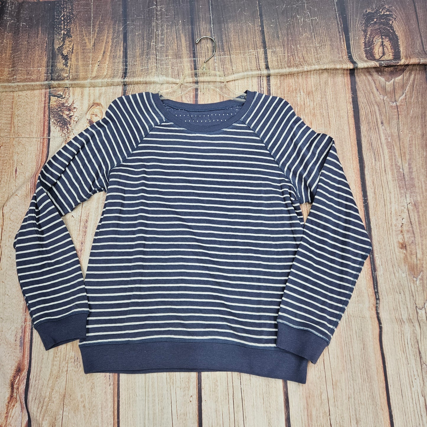 FLAG AND ANTHEM WNS REVS FRANNIE LS TEE  FA25KT7437W