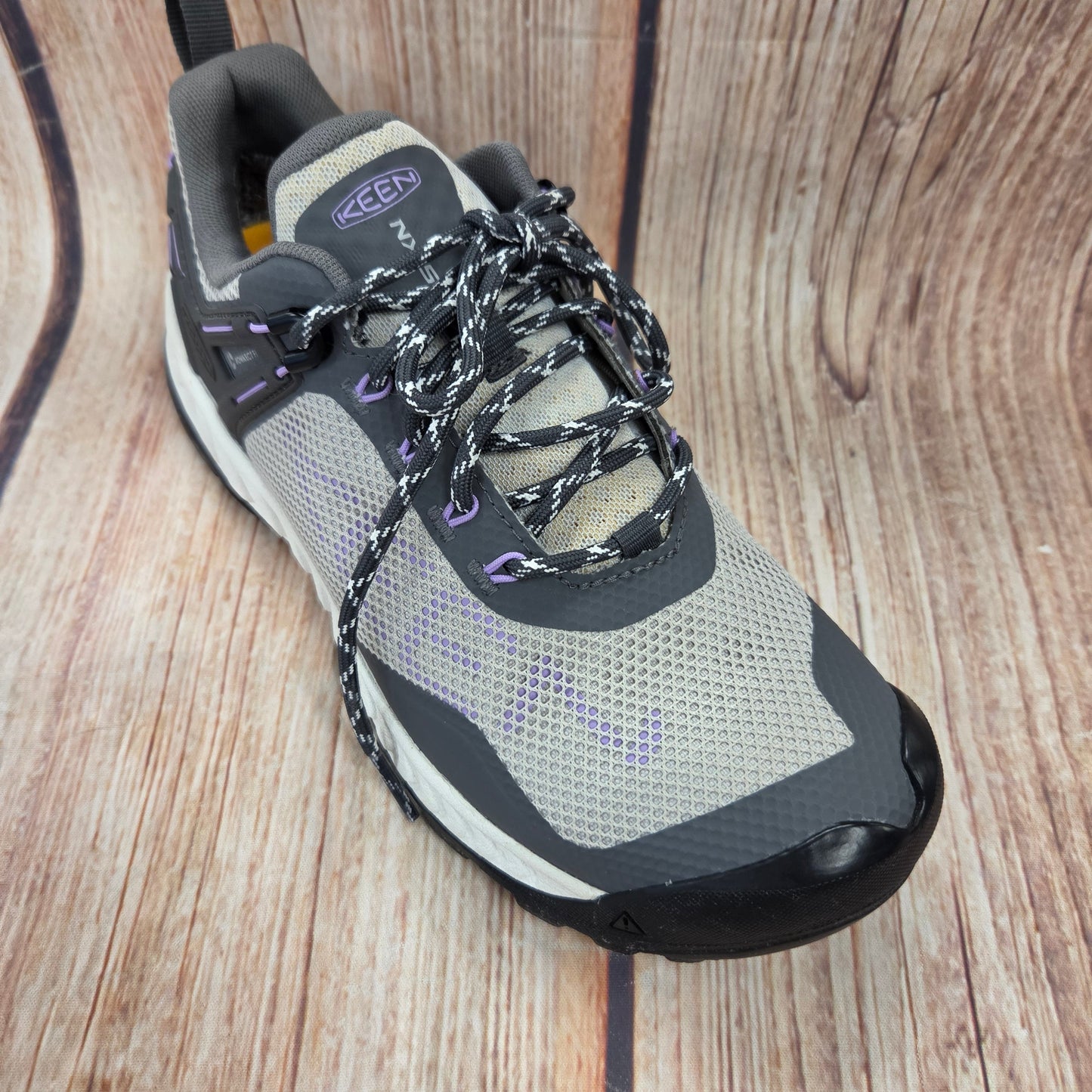 CLEARANCE Keen 1025913 NXIS Evo WP Sneaker Women's