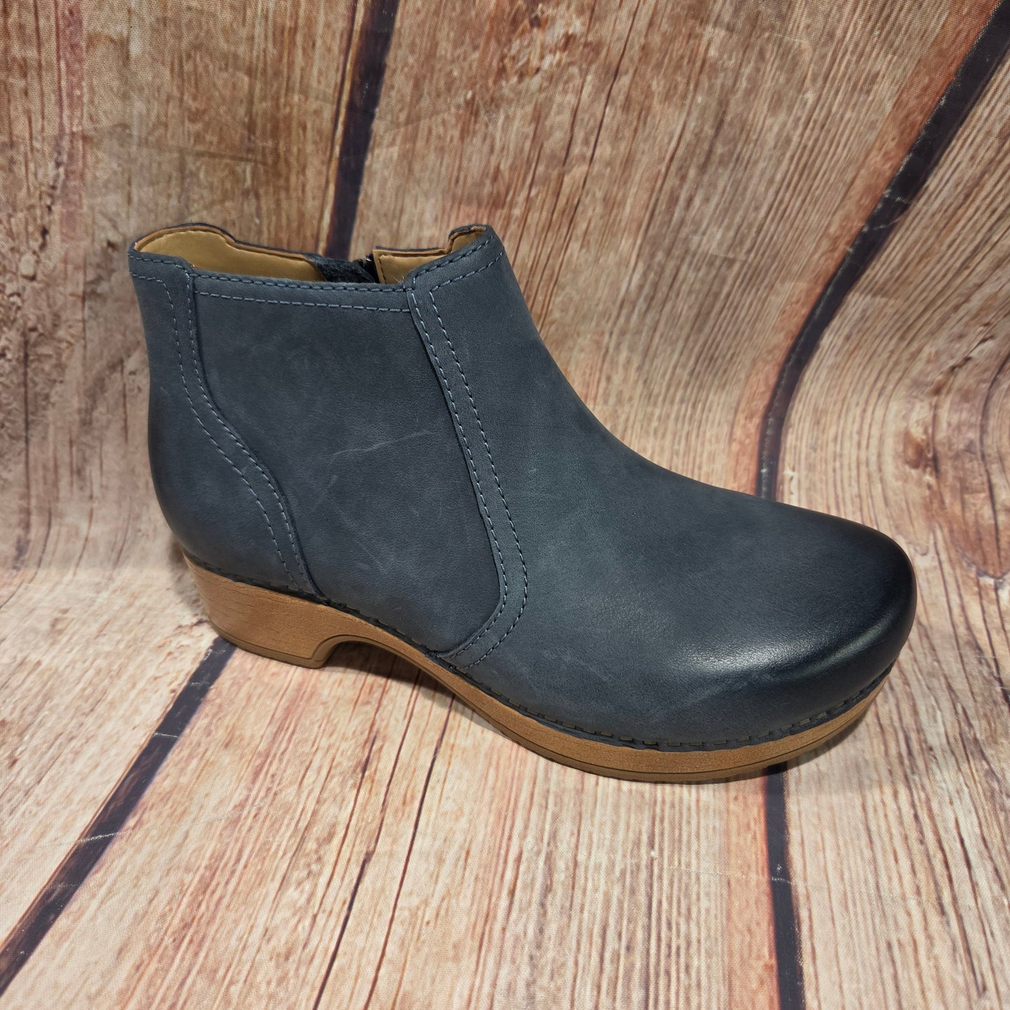 CLEARANCE Dansko 9425-721600 Barbara Burished Nubuck Blue Bootie Womens #25