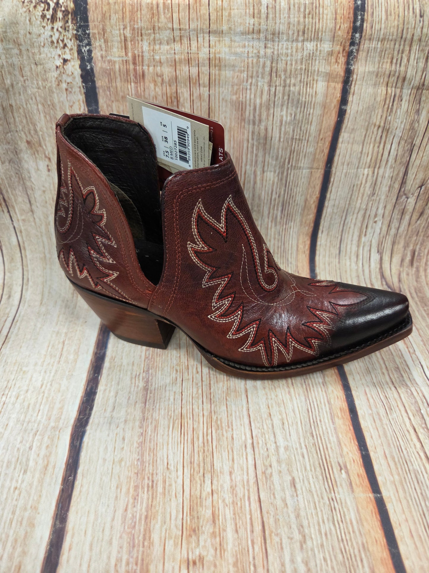 CLEARANCE Ariat 10027285  Dixon Sangria Western Boot Womens