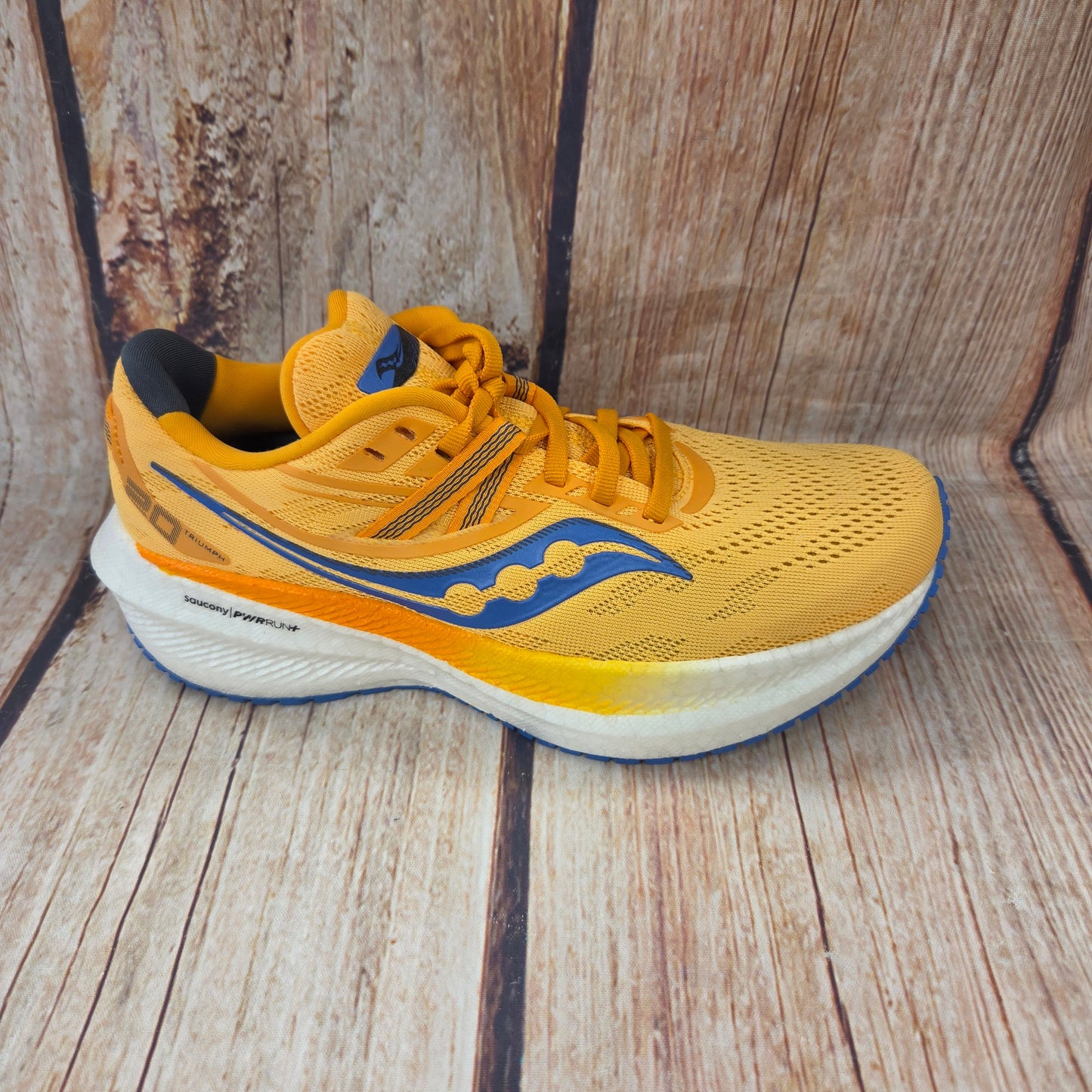 CLEARANCE Saucony S10759-30 Triumph 20 Gold/Horizon Orange Women