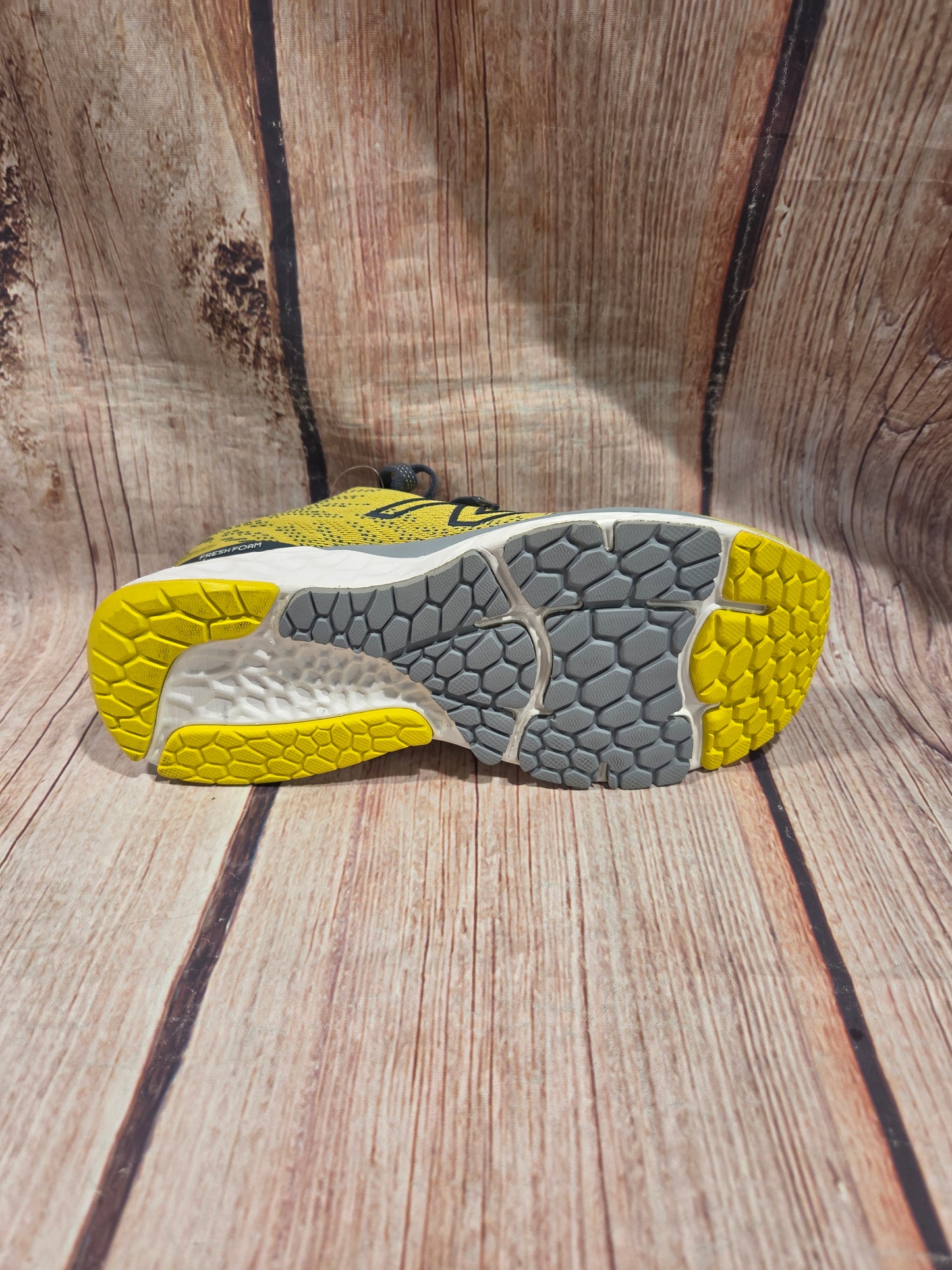 CLEARANCE New Balance M880Y11 Yellow/Grey Men's #26