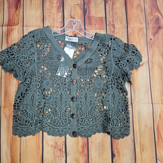 PAPILLON BUTTON FRONT SS CROCHET TOP