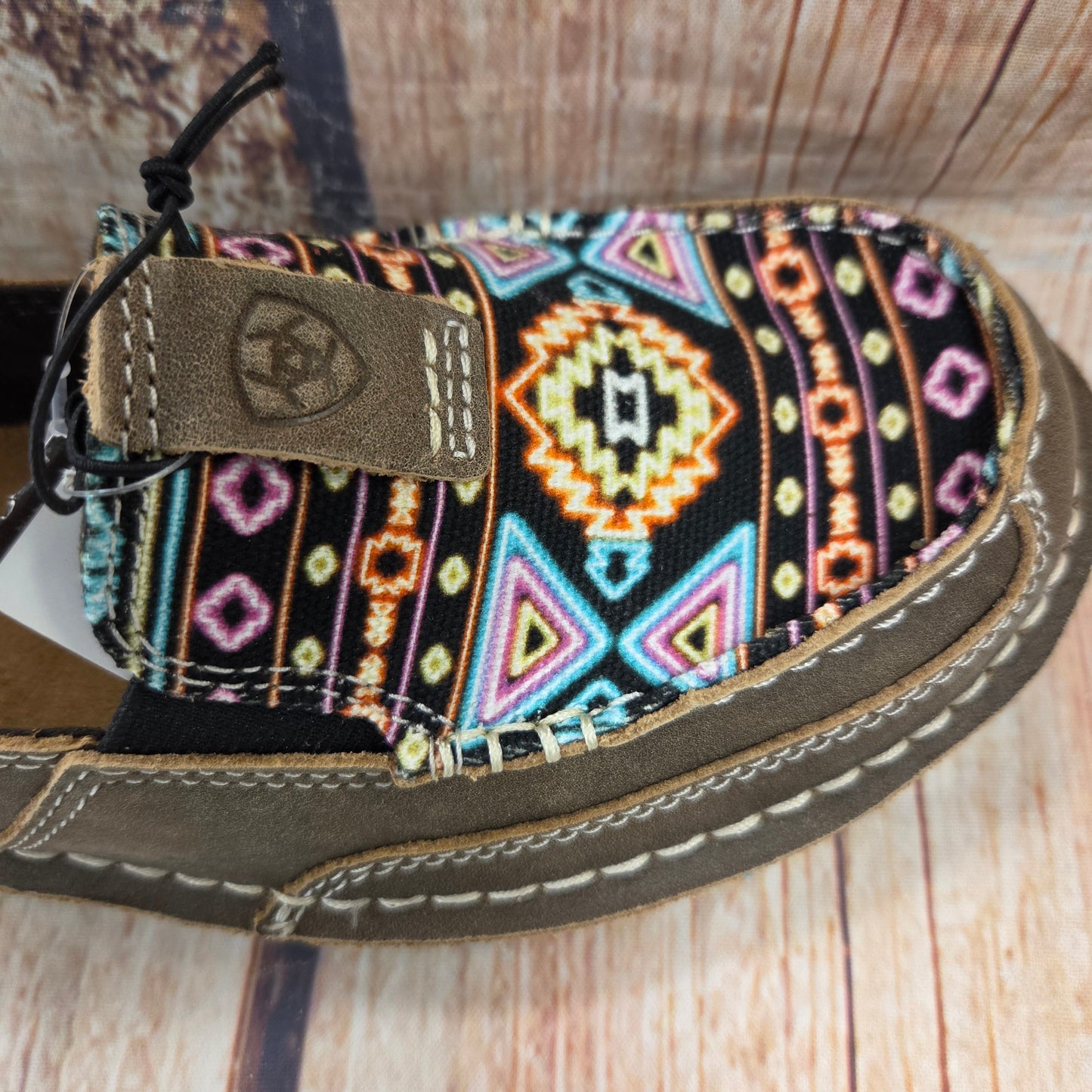 CLEARANCE Ariat 10042532 Cruiser Brown Bomber Leather/Neon Lights Women's #26