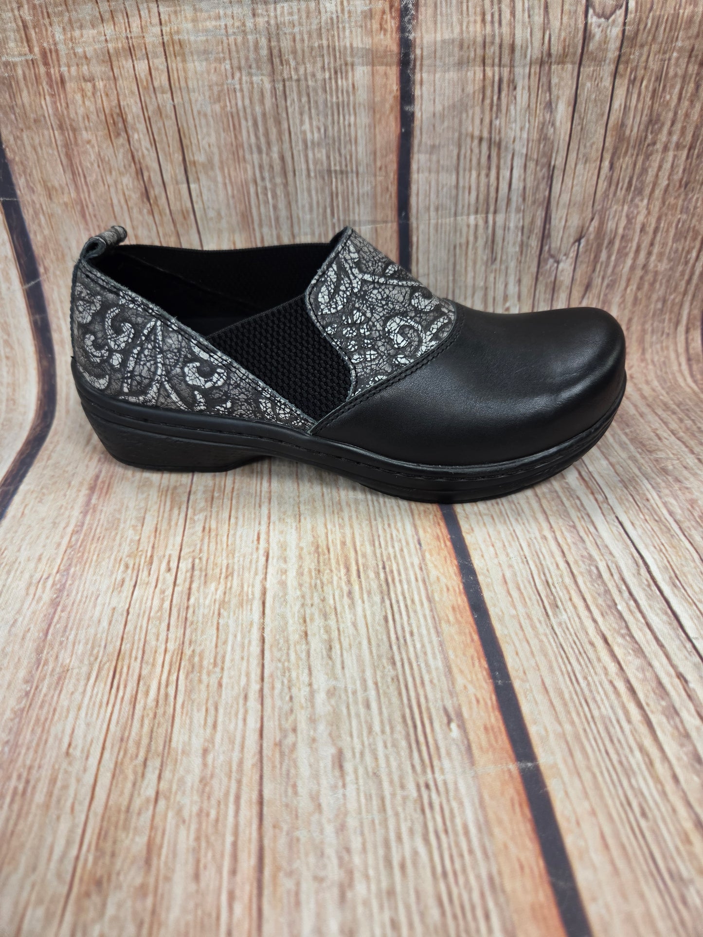CLEARANCE Klogs Bangor Black Wigwam/Black Full Grain