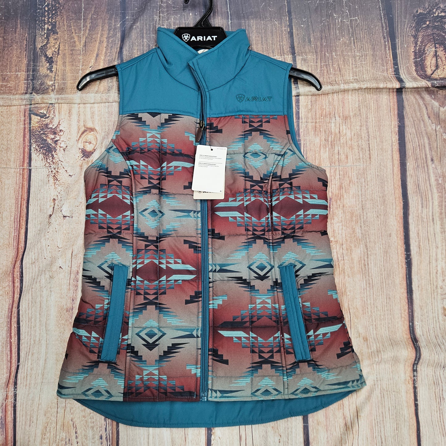ARIAT WMNS CRIUS VEST TEAL/WINE 10062552