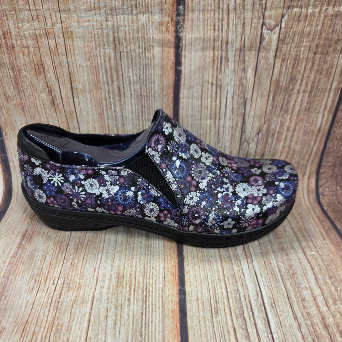 CLEARANCE Klogs 0521 Moxy Purple Flower