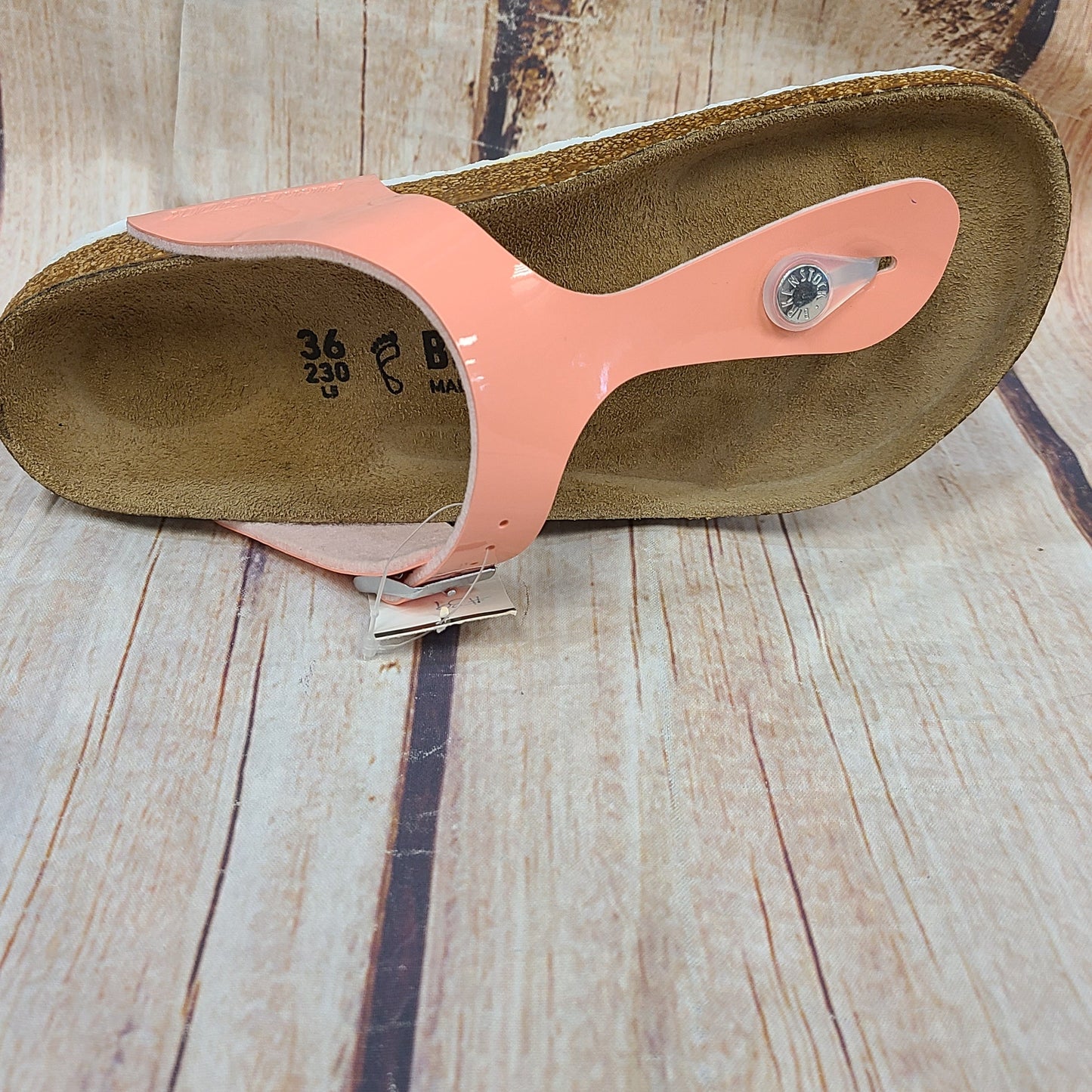 CLEARANCE 1019405 Birkenstock Gizeh Patent Peach #39