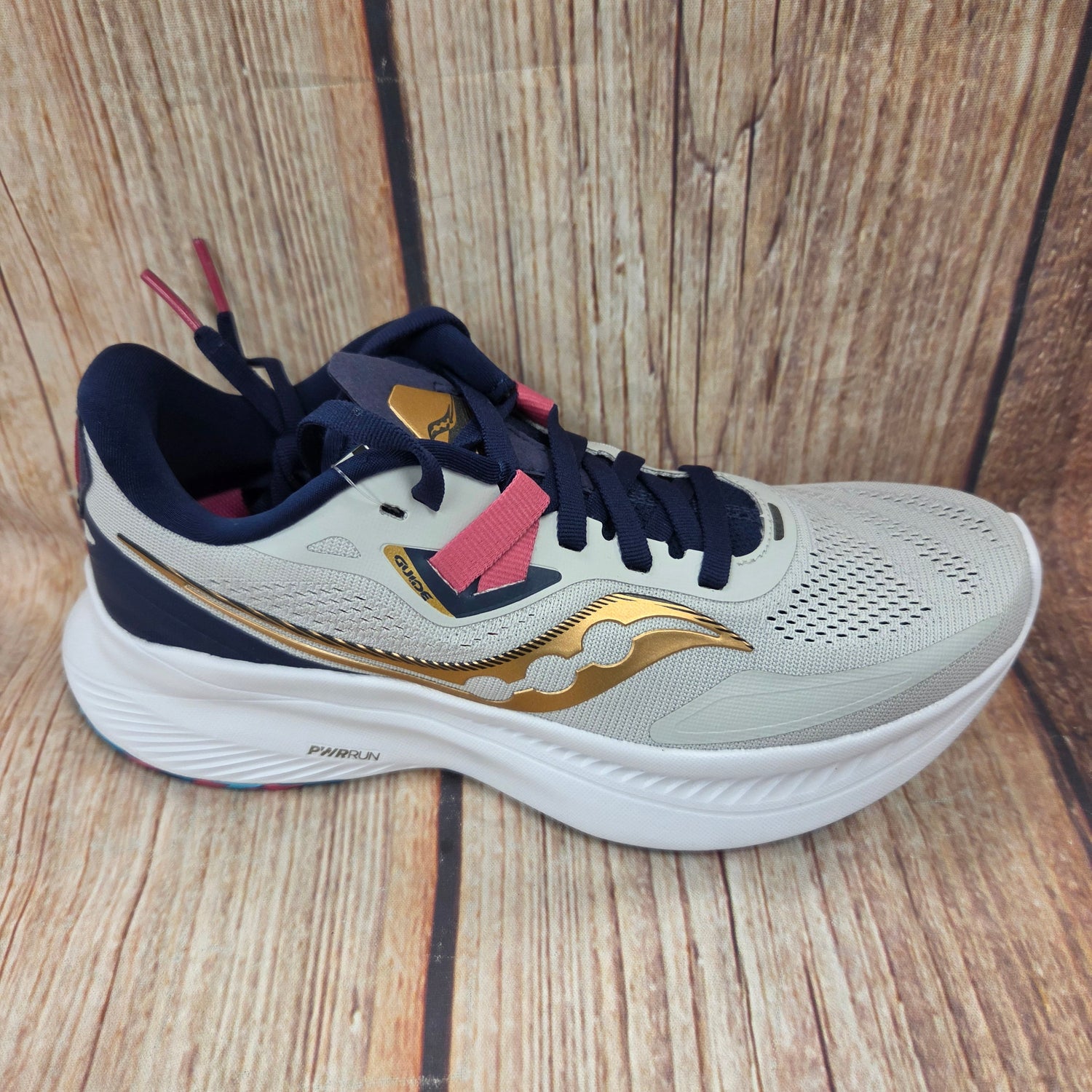 SAUCONY SHOES