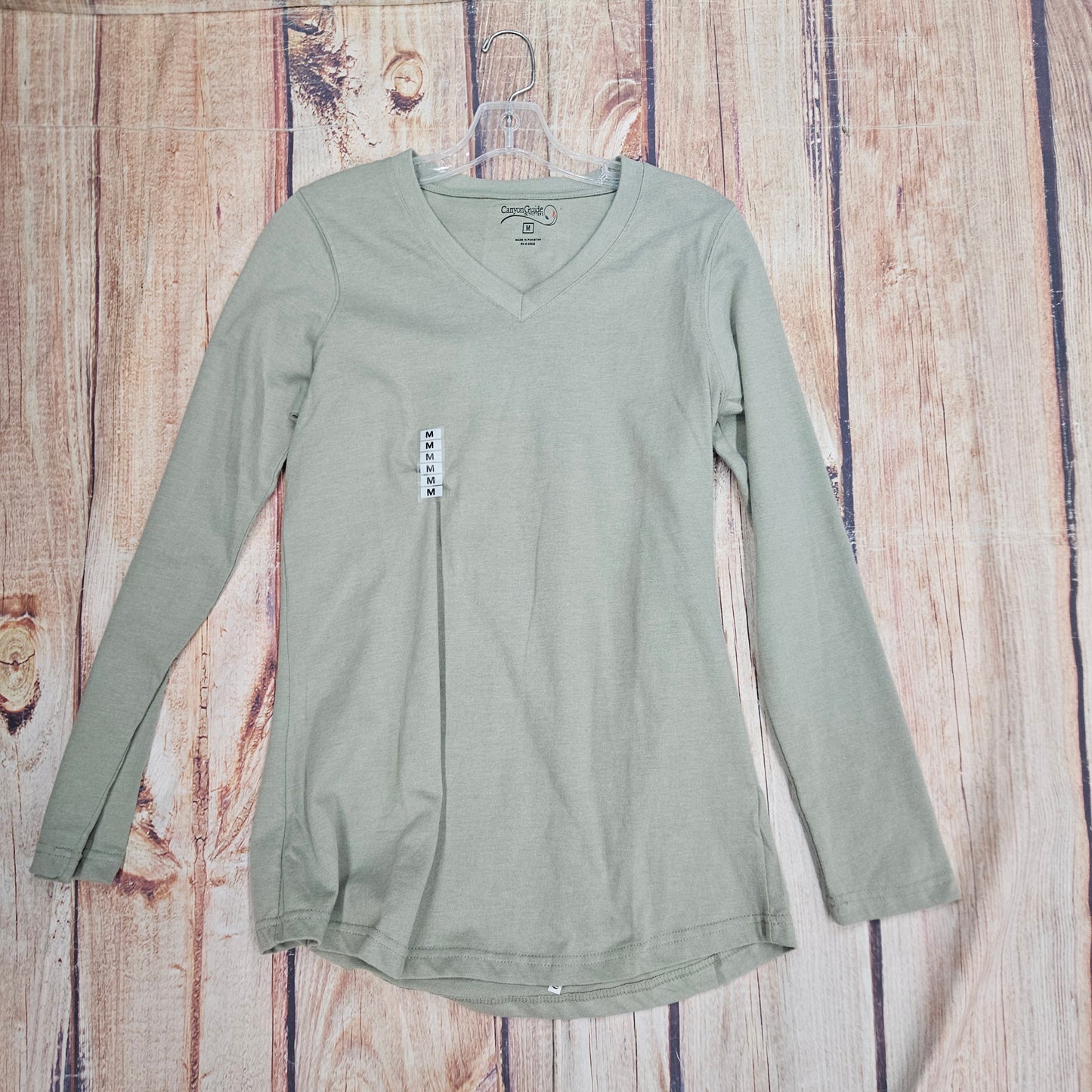 CANYON GUIDE TAYLOR LDS VNECK