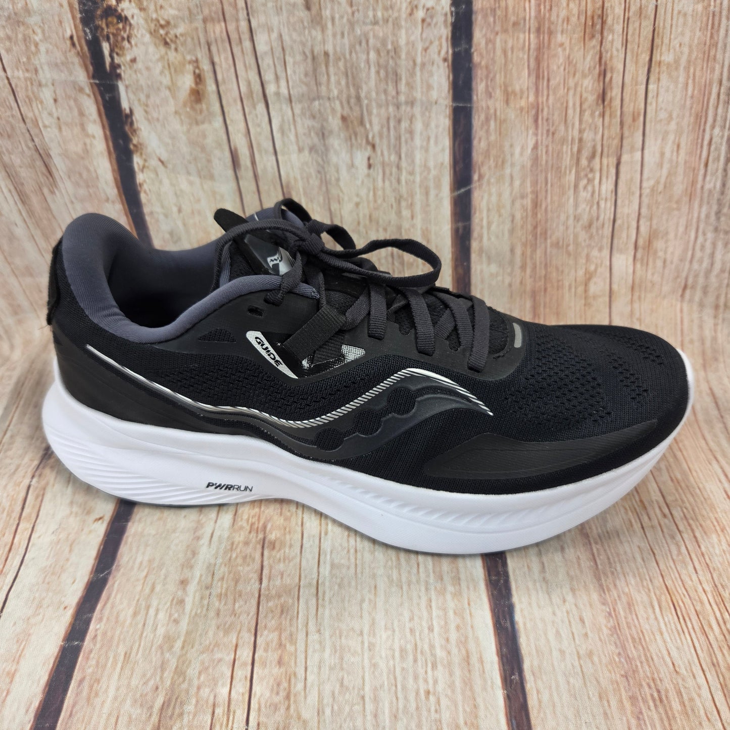 CLEARANCE Saucony S20684-05 Guide 15 Black/White Mens #9