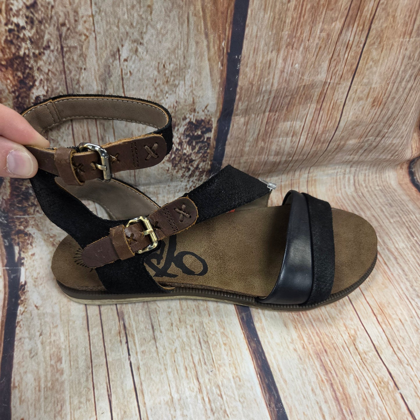 CLEARANCE OTBT March On Black Sandal #4