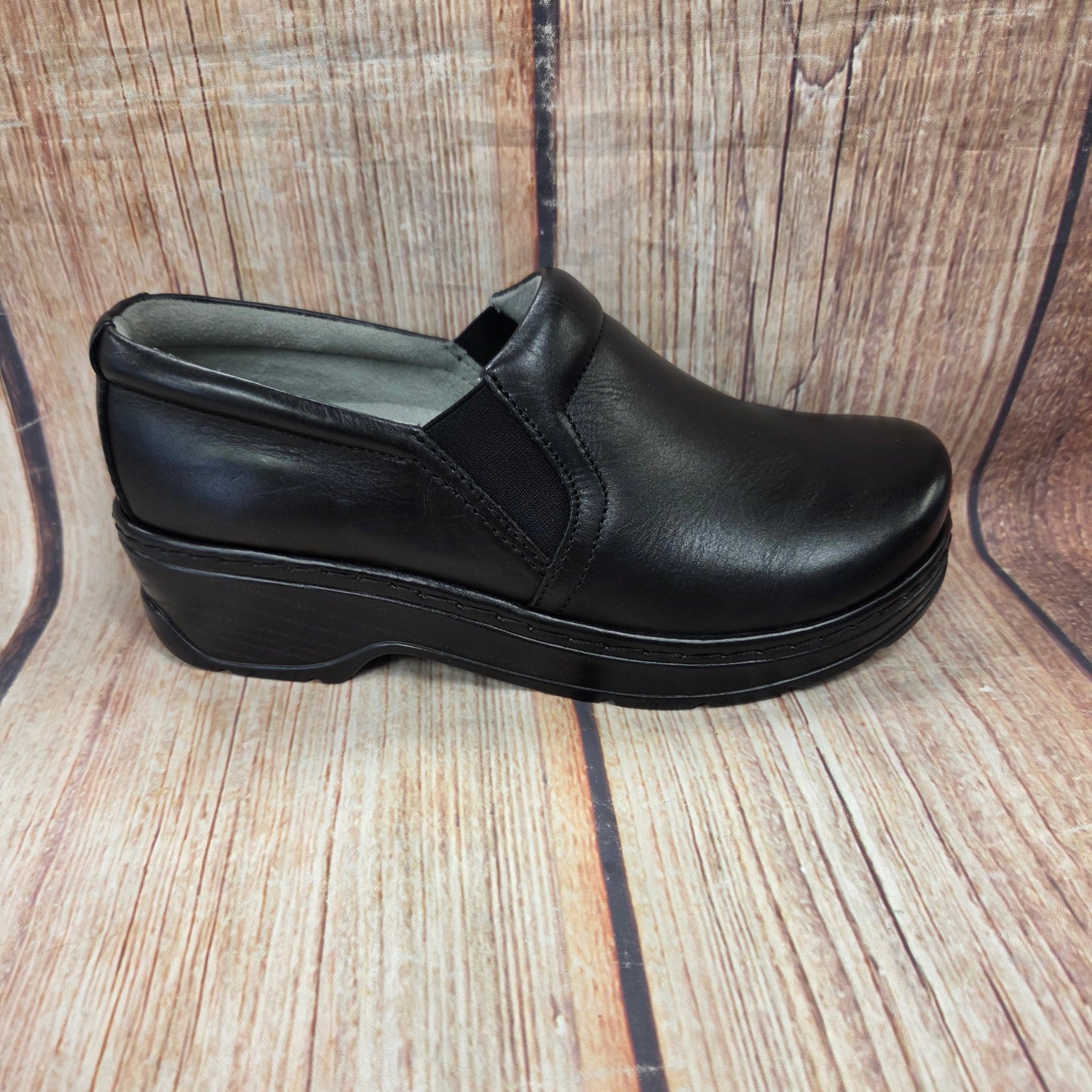 CLEARANCE Klogs 0003 Naples Black Smooth #4